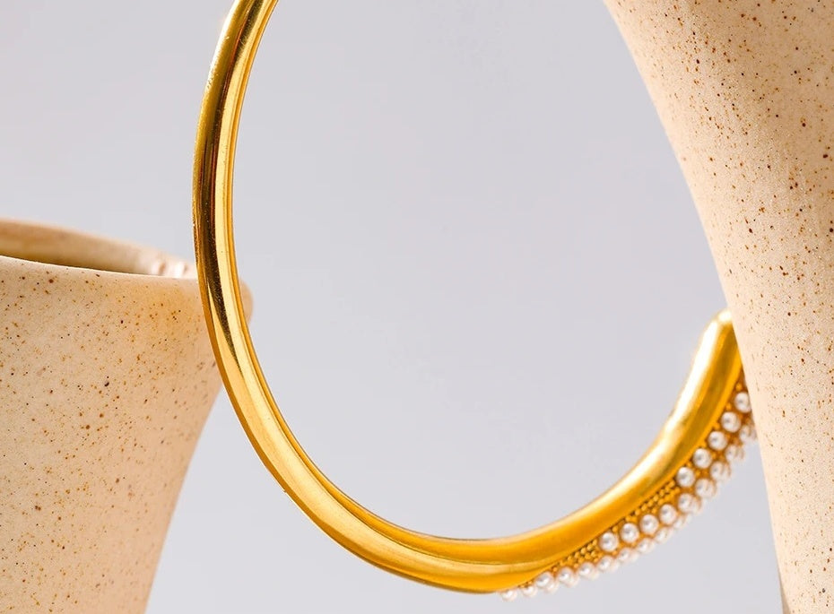 Imitation Pearls Geometric Cuff Bracelet - Ecru