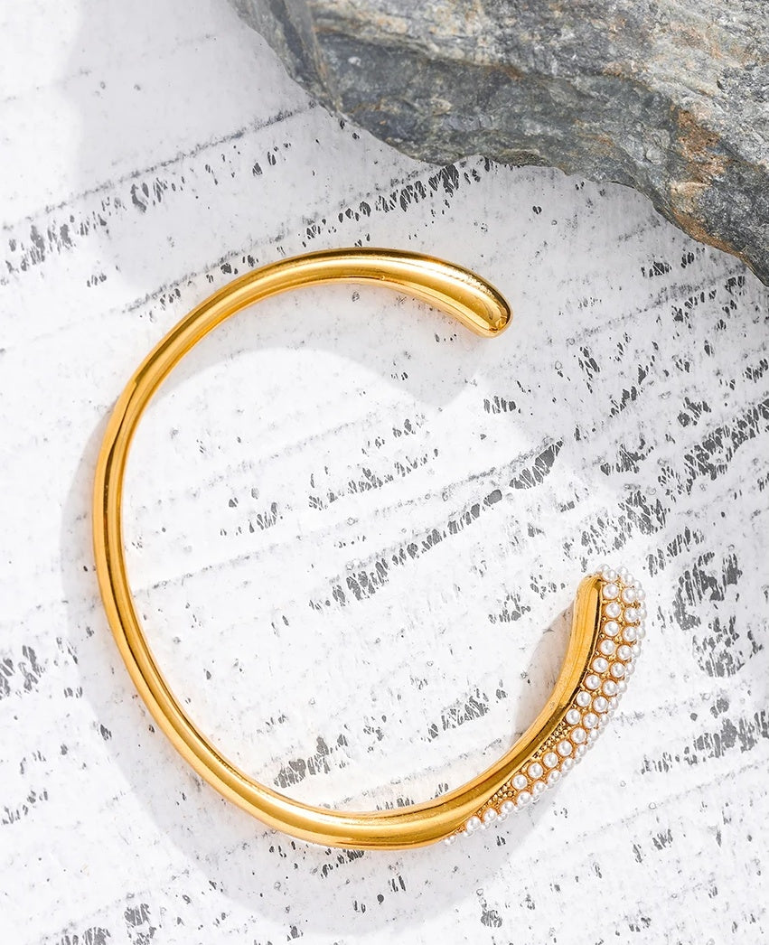 Imitation Pearls Geometric Cuff Bracelet - Ecru