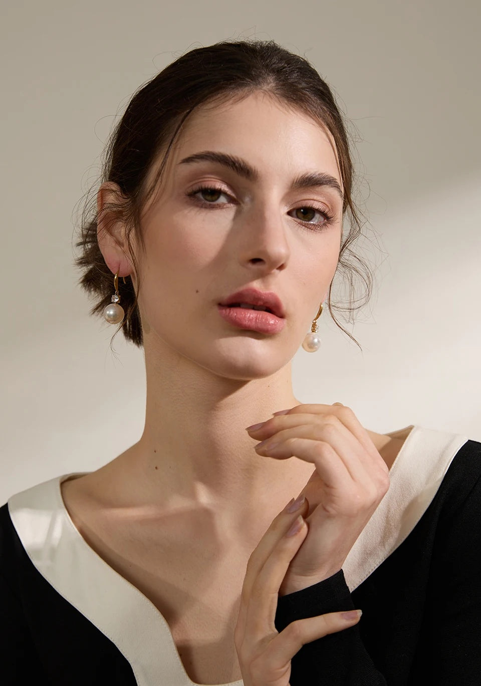 Imitation Pearls Round Drop Earrings - Ecru