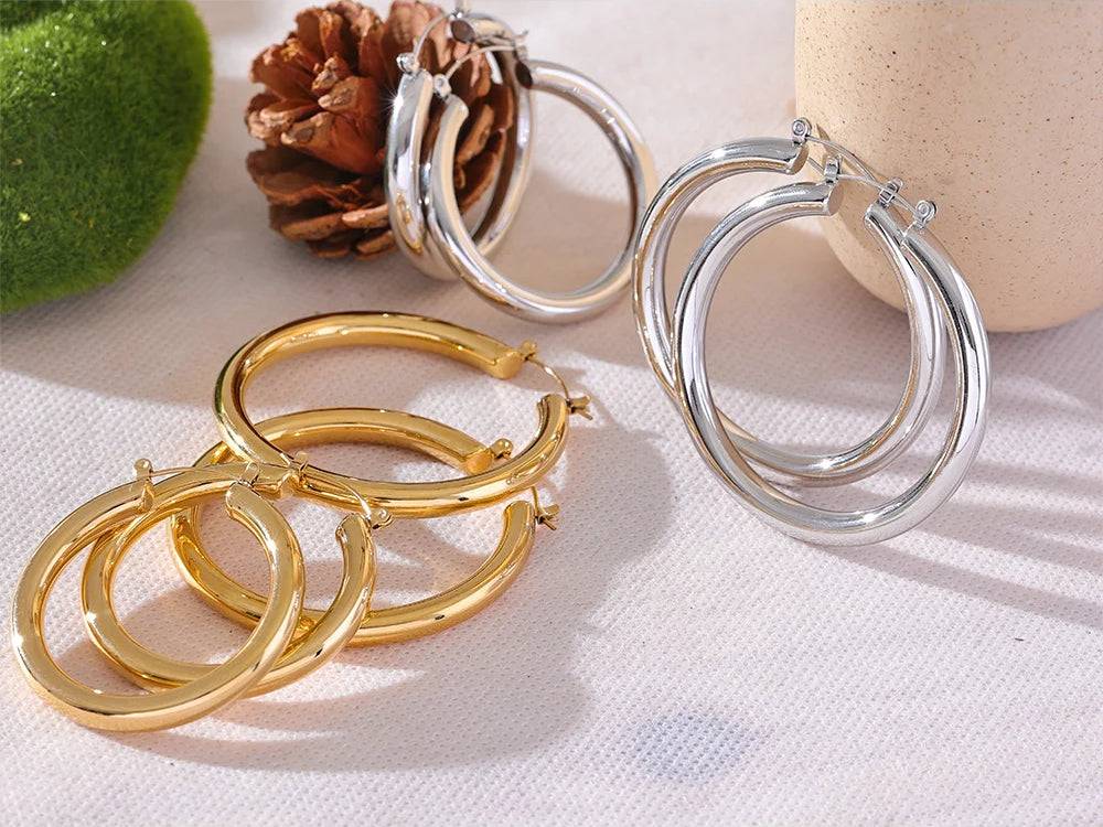 Minimalist Chunky Chic Hoop Earrings - Ecru