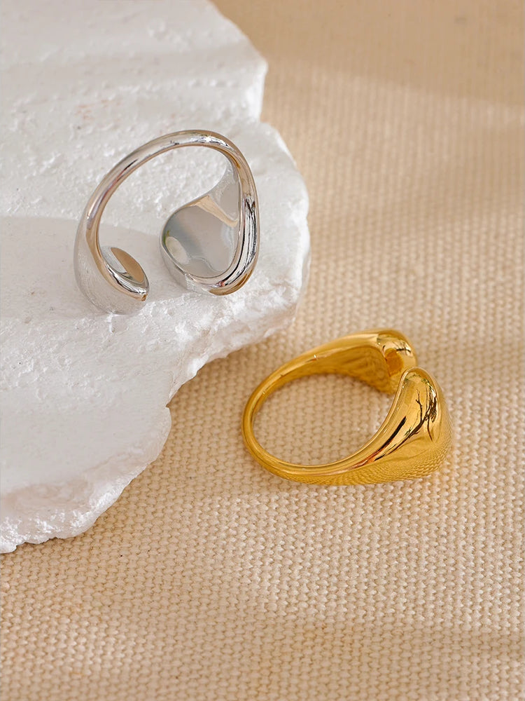 Minimalist Geometric Adjustable Statement Ring - Ecru