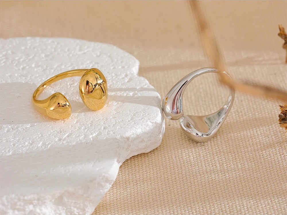 Minimalist Geometric Adjustable Statement Ring - Ecru