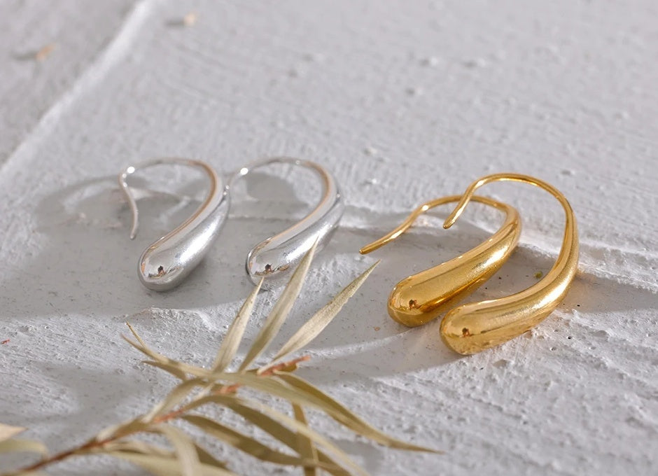 Minimalist Stud Simple Chic Earrings - Ecru