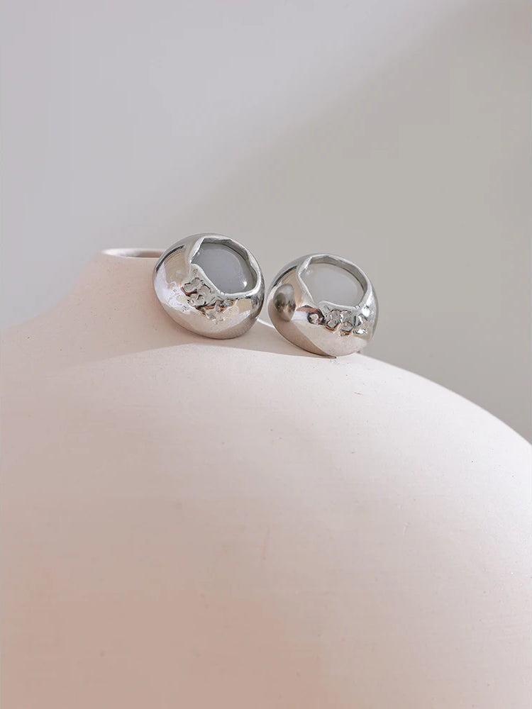 Natural Stone Premium Stud Earrings - Ecru