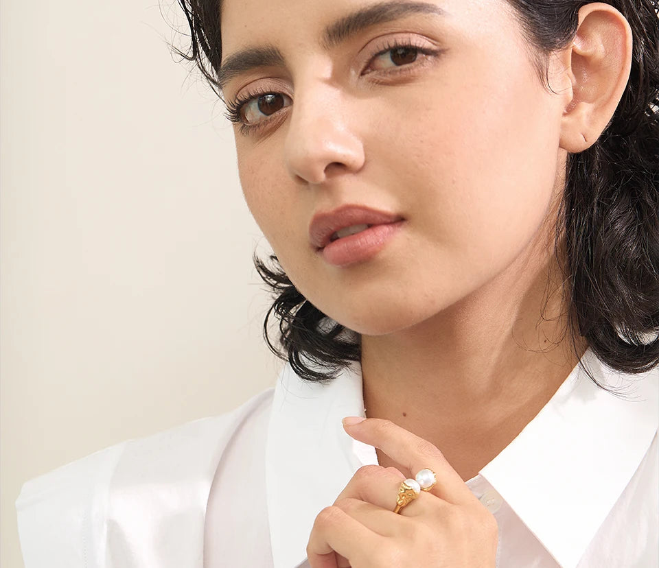 Pearl Shiny Versatile Charm Ring - Ecru