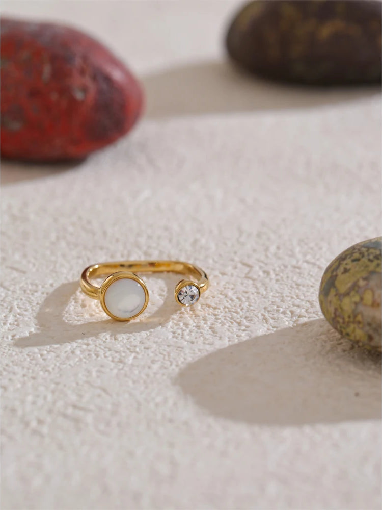 Refined Shell Adjustable Modern Ring - Ecru
