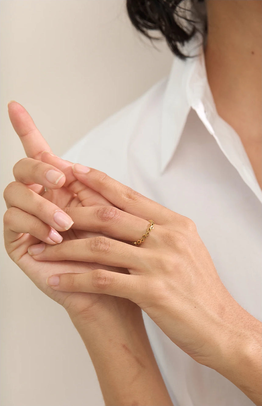 Shiny Minimalist Heart Stackable Ring - Ecru