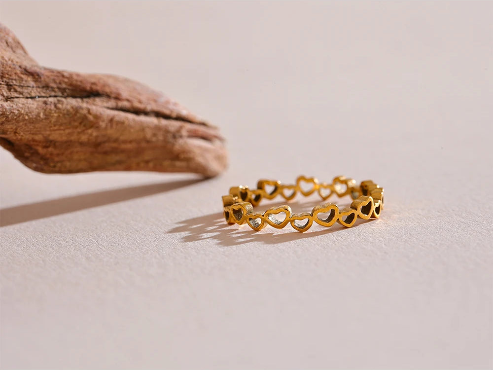 Shiny Minimalist Heart Stackable Ring - Ecru