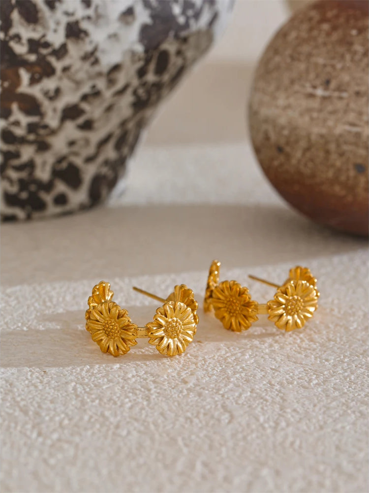 Textured Floral Refined Hoop Earrings - Ecru