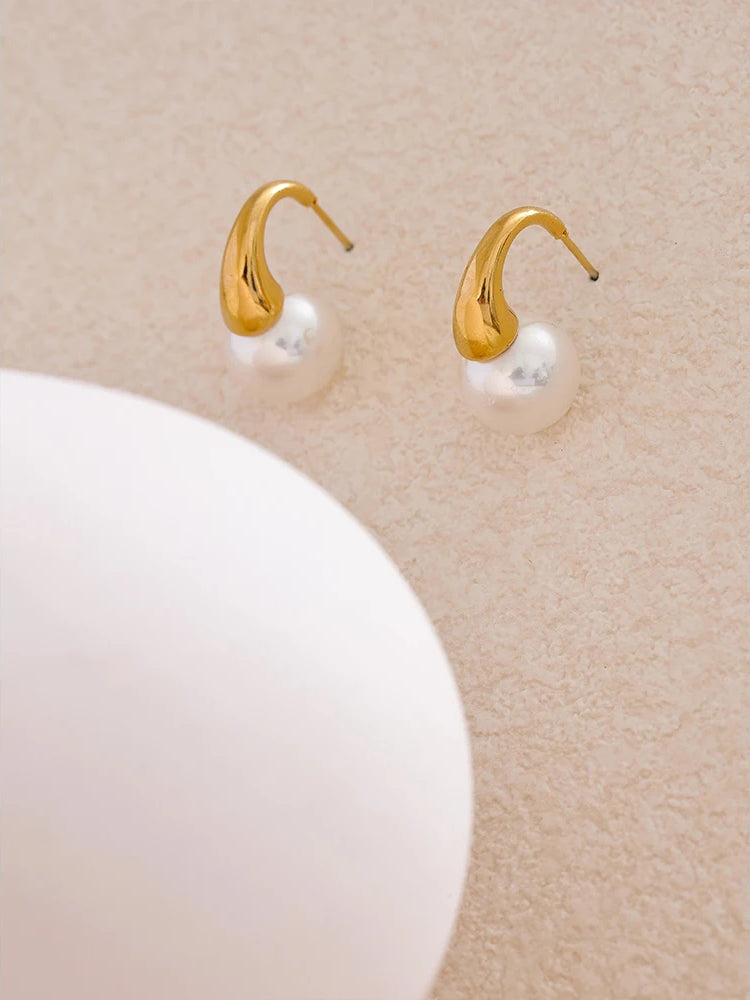 Timeless Pearl Premium Hoop Earrings - Ecru