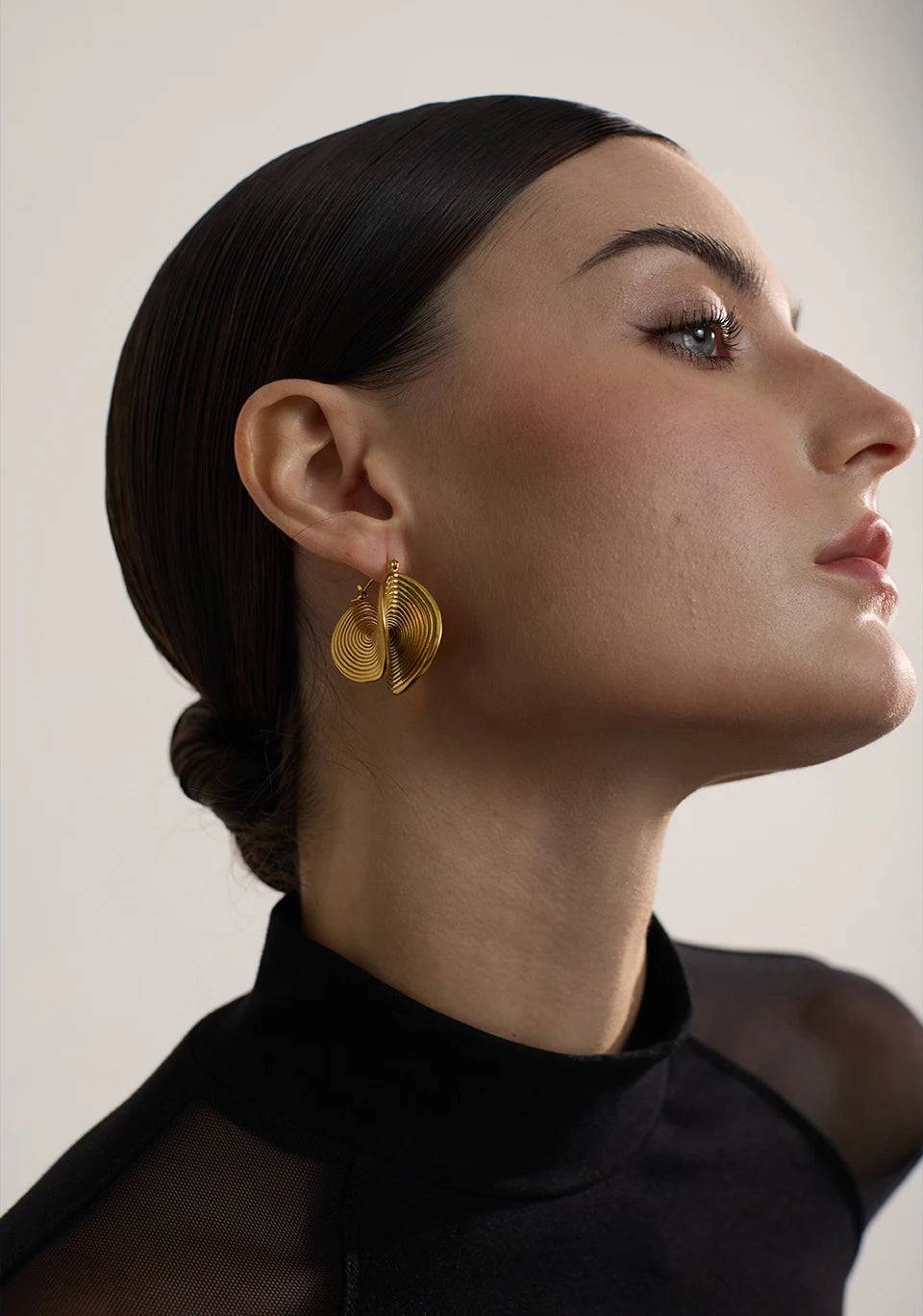 Timeless Textured Versatile Hoop Earrings - Ecru