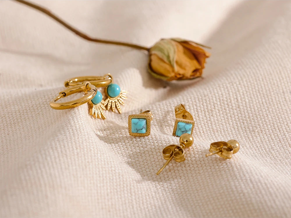 Trendy Blue Stone Earrings Set
