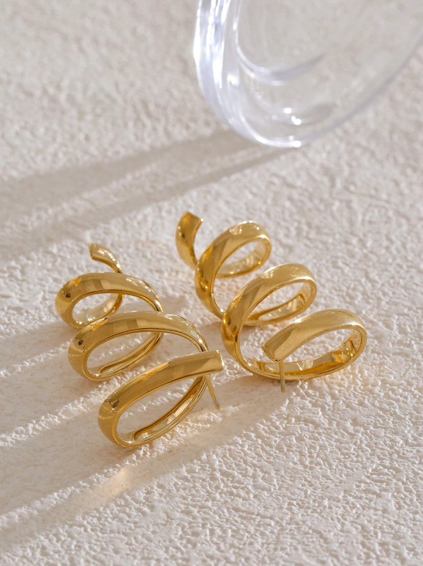 Trendy Timeless Chunky Statement Earrings - Ecru