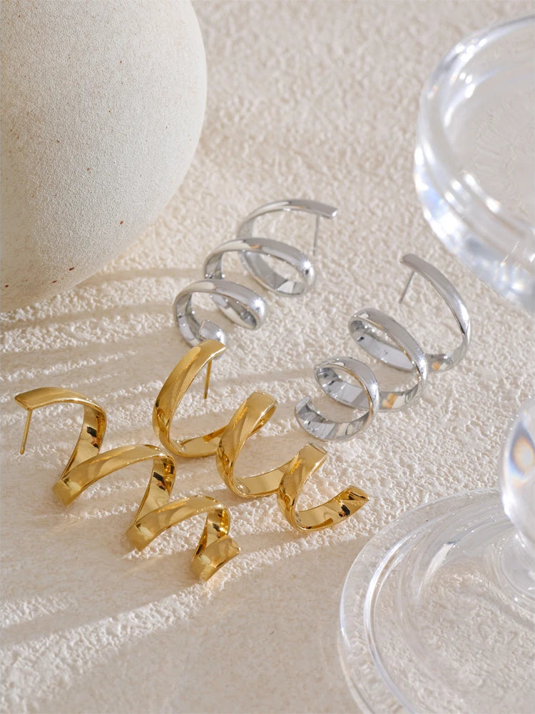 Trendy Timeless Chunky Statement Earrings - Ecru