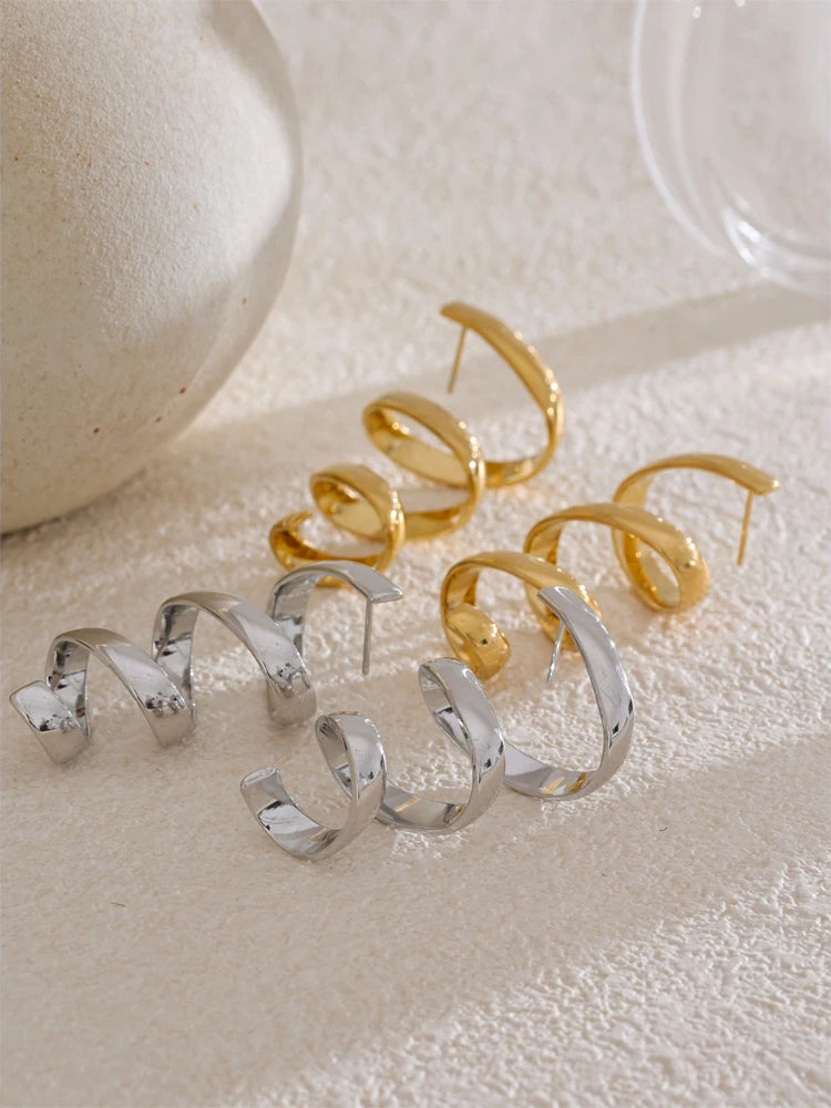 Trendy Timeless Chunky Statement Earrings - Ecru
