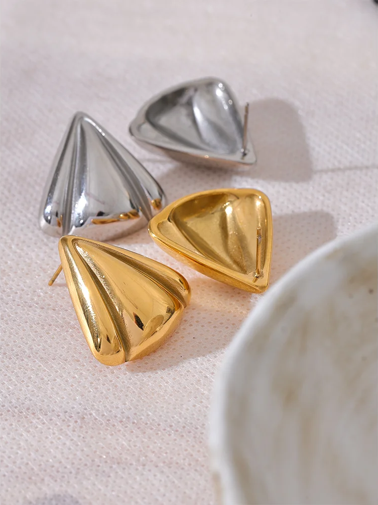 Triangle Versatile Daily Stud Earrings - Ecru