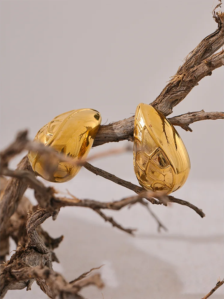 Water Drop Half Empty Stud Earrings - Ecru
