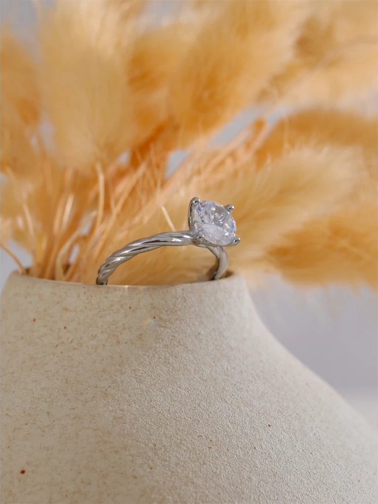 Zircon Modern Minimalist Solitaire Ring - Ecru