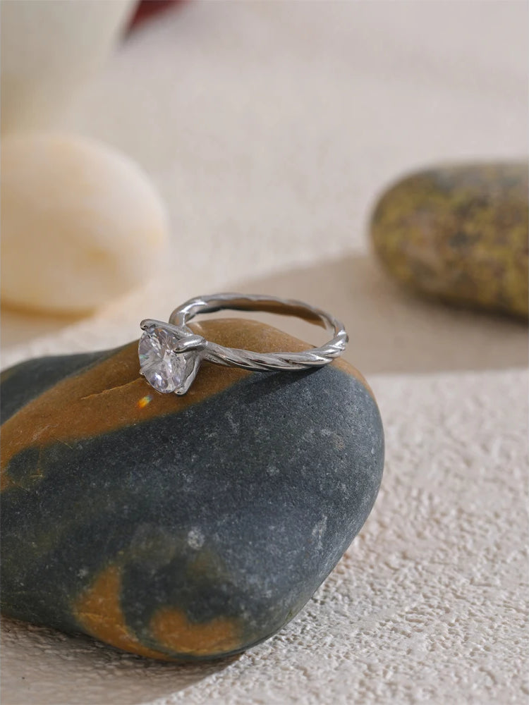 Zircon Modern Minimalist Solitaire Ring - Ecru