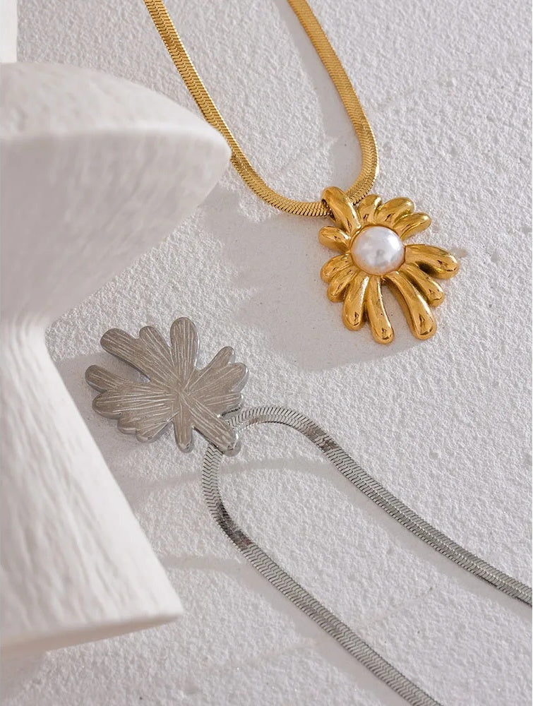 Cast PVD Plated Snake Necklace - Ecru