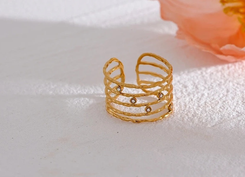 Chic Layered Finger Wide Ring - Ecru
