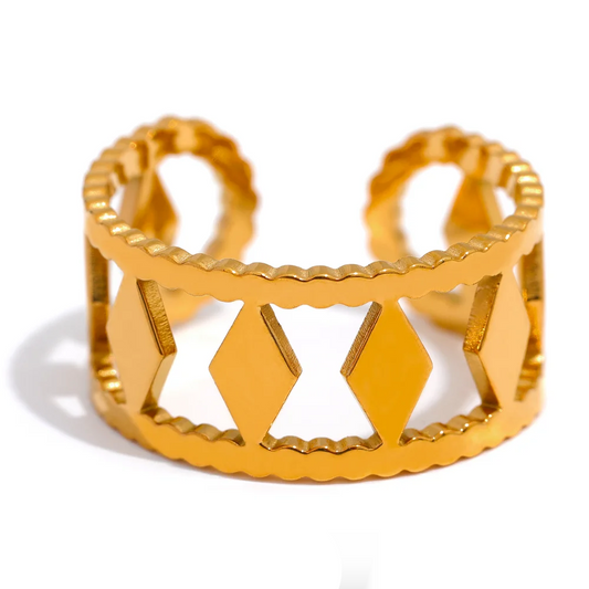 Chic Rhombus Geometric Hollow Ring - Ecru