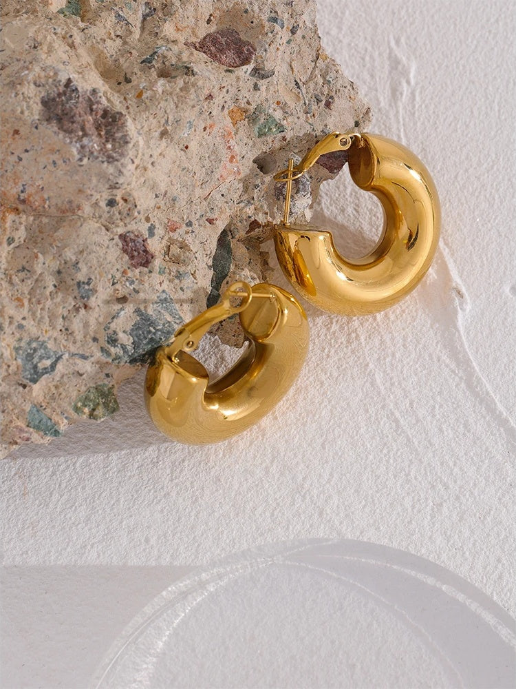 Chunky Golden Minimalist Hoop Earrings - Ecru