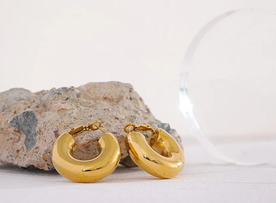 Chunky Golden Minimalist Hoop Earrings - Ecru
