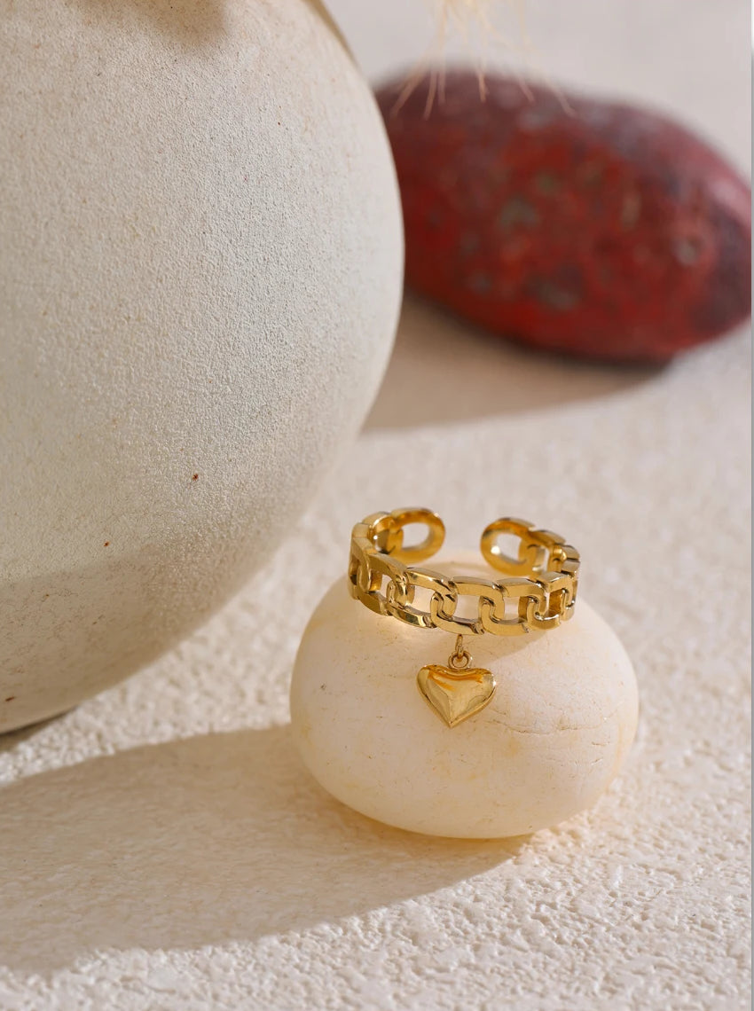 Chunky Heart Charm Resizable Ring - Ecru