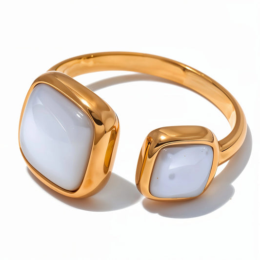 Classic Natural Shell Statement Ring - Ecru