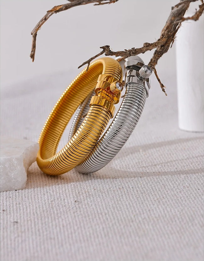 Elastic Thick Statement Fashion Bracelet - Ecru