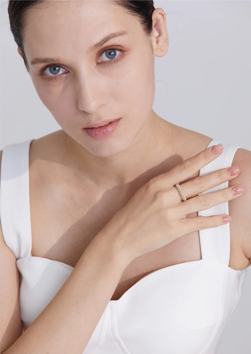 Elegant Imitation Pearls Chic Ring - Ecru