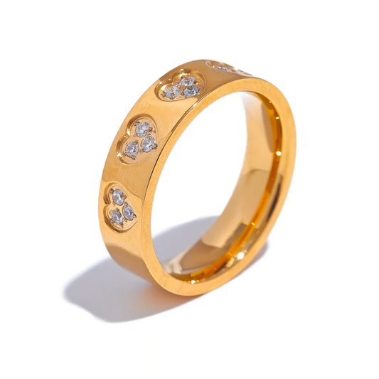 Exquisite Cubic Zirconia Heart Ring - Ecru