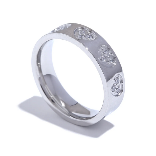 Exquisite Cubic Zirconia Heart Ring - Ecru