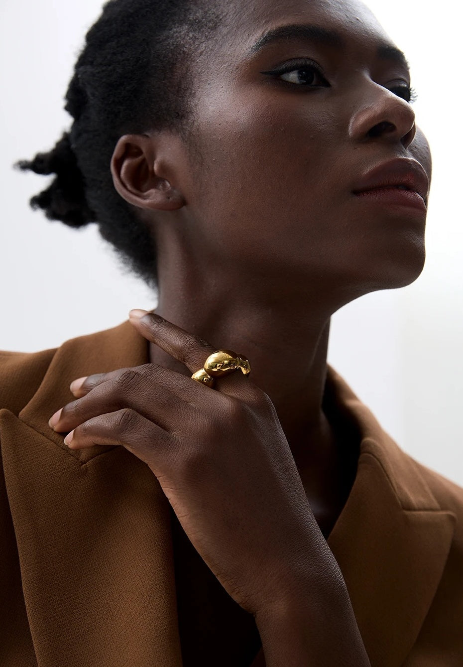 Flower Hollow Big Statement Ring - Ecru