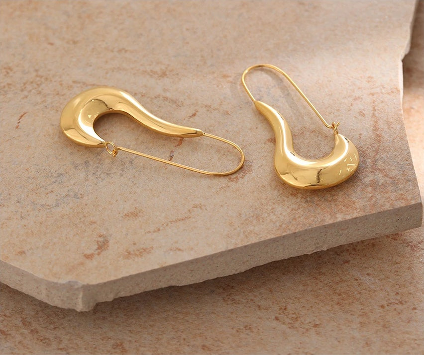 Geometric Minimalist Plated Hoop Earrings - Ecru