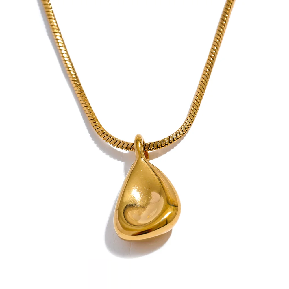 Geometric Pendants Minimalist Necklace - Ecru
