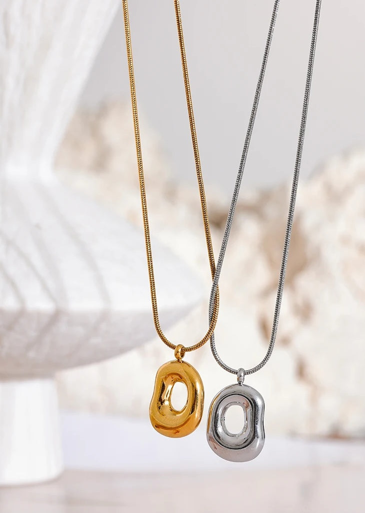 Geometry Hollow Pendant Charm Necklace - Ecru