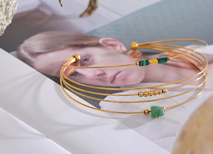 Green Agent Stone Circle Bracelet - Ecru