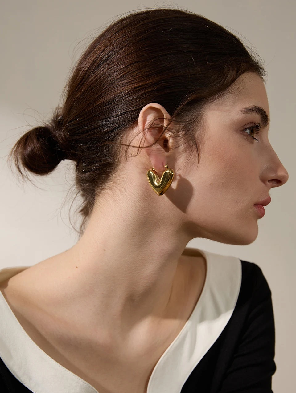 Heart Chunky Versatile Hoop Earrings - Ecru