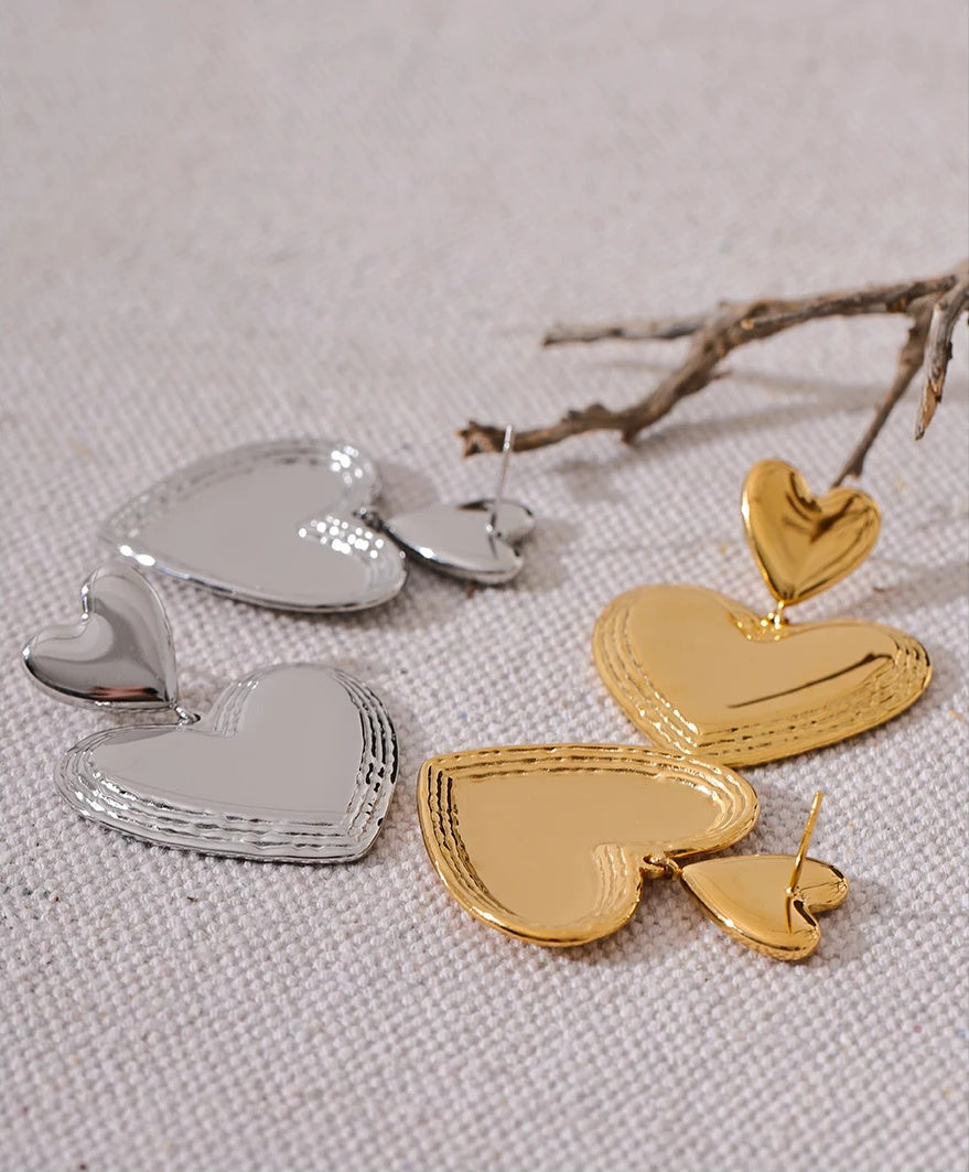Heart Dangle Romantic Charm Earrings - Ecru