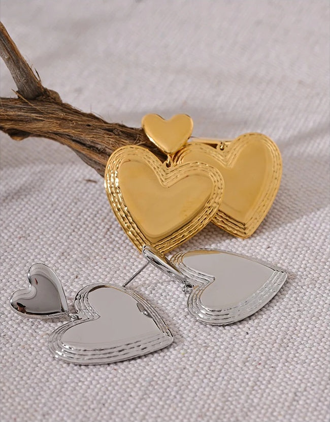 Heart Dangle Romantic Charm Earrings - Ecru