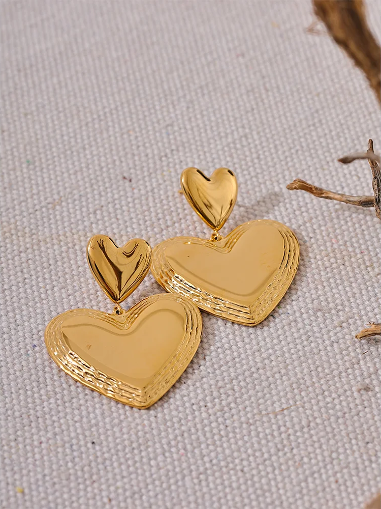 Heart Dangle Romantic Charm Earrings - Ecru