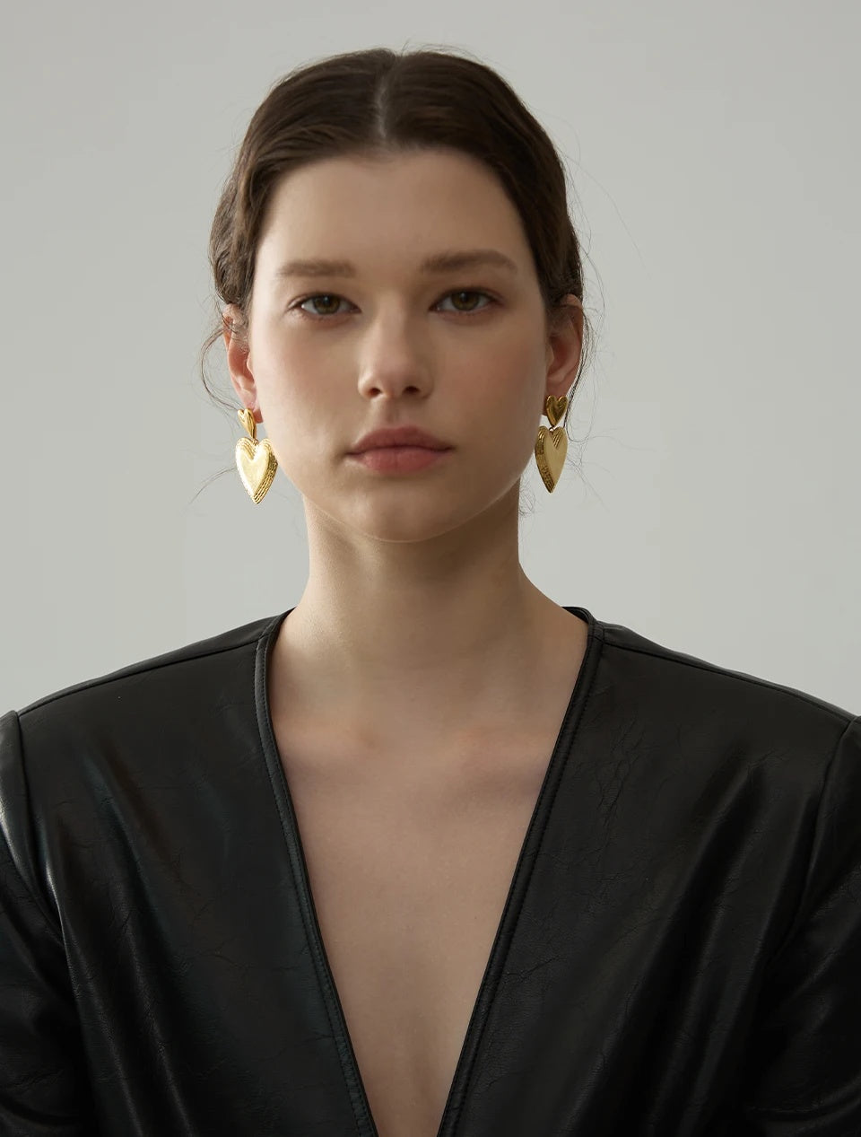 Heart Dangle Romantic Charm Earrings - Ecru