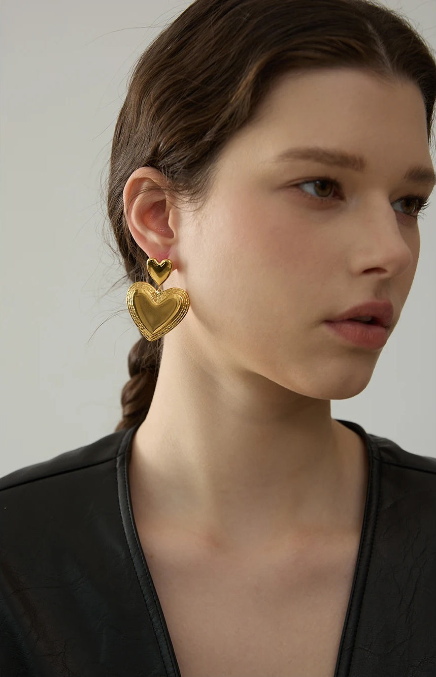 Heart Dangle Romantic Charm Earrings - Ecru