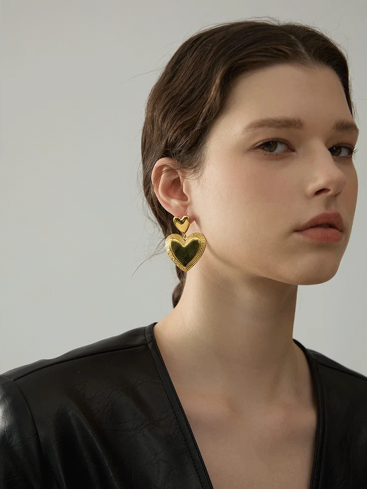Heart Dangle Romantic Charm Earrings - Ecru