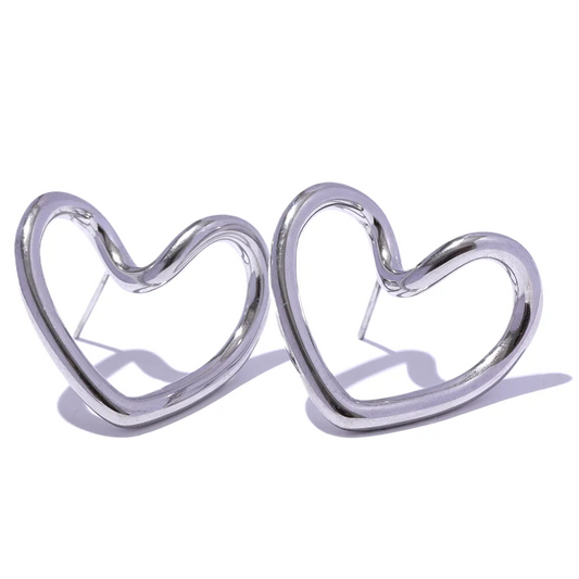 Heart Hollow Trendy Stud Earrings - Ecru