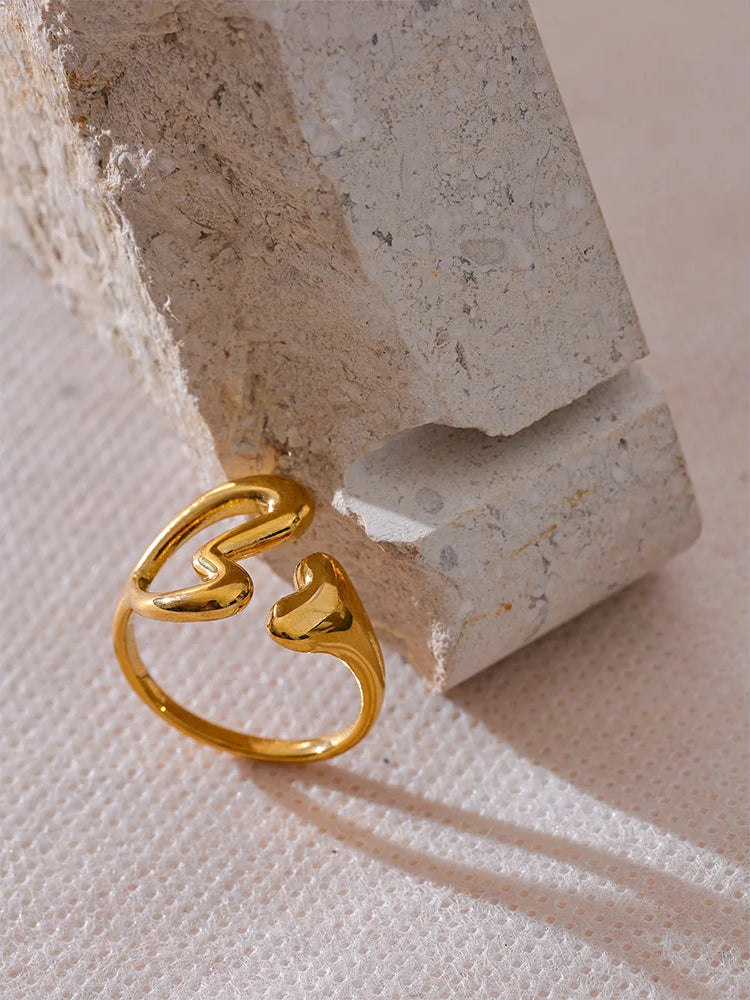 Heart Minimalist Charm Statement Ring - Ecru
