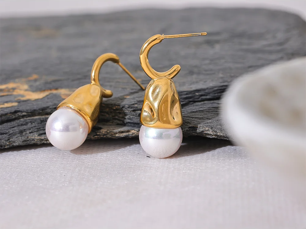 Imitation Pearls Geometric Golden Earrings - Ecru