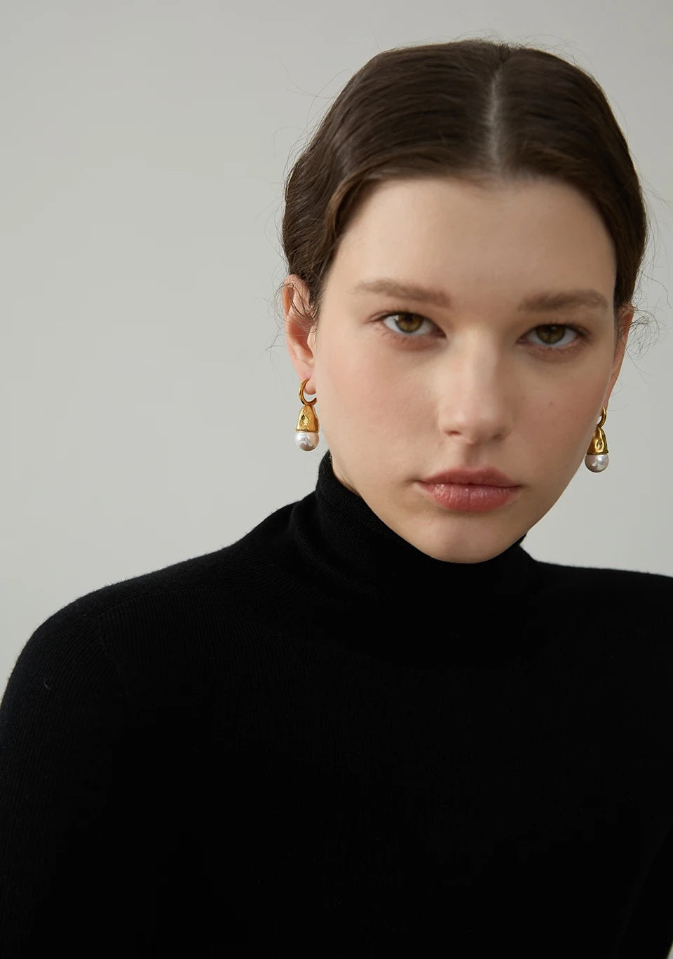 Imitation Pearls Geometric Golden Earrings - Ecru
